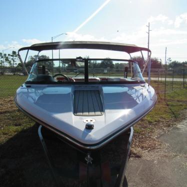 2011 Correct Craft nautique 200