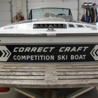 1980 Correct Craft ski-nautique