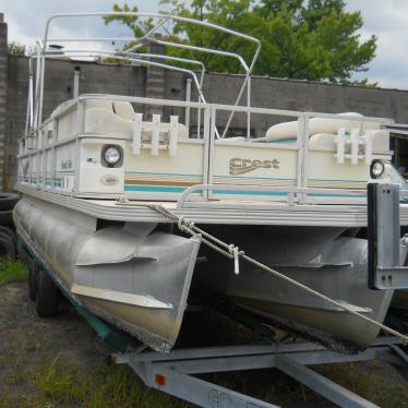 Crest Family Fish 24 Foot 2000 for sale for $500 - Boats-from-USA.com