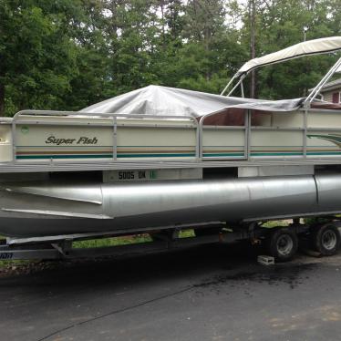 Crest Super Fish 2001 for sale for $12,900 - Boats-from-USA.com