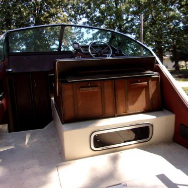 1982 Crestliner