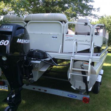 2008 Crestliner 2385 24' batata bay