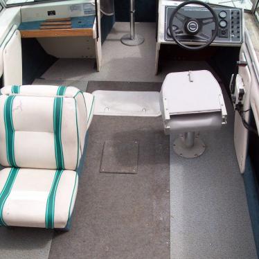 1988 Crestliner v180 phantom