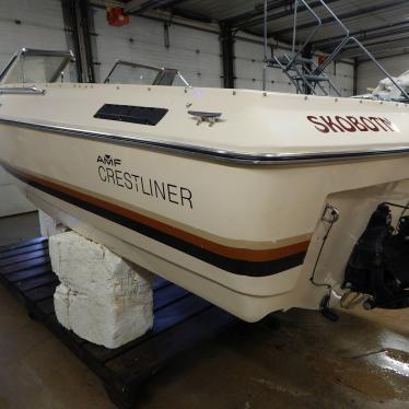 1980 Crestliner crusader 885