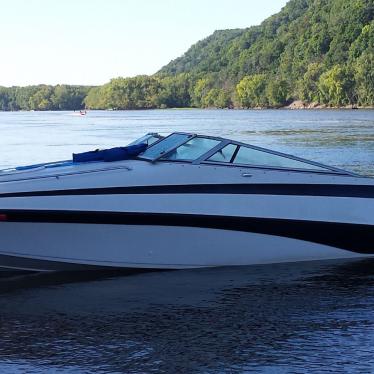 1999 Crownline 248 ccr