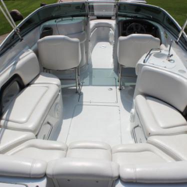 2003 Crownline 270br