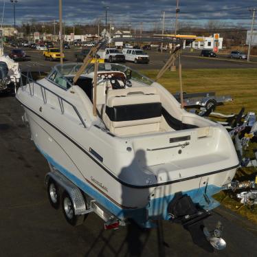 1996 Crownline 250 cruiser