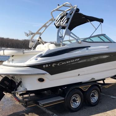 2006 Crownline 260 ls bowrider