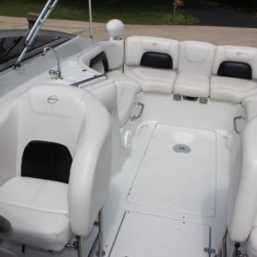 2003 Crownline 270br