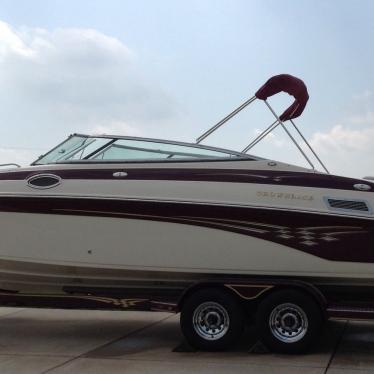 2004 Crownline 270 br