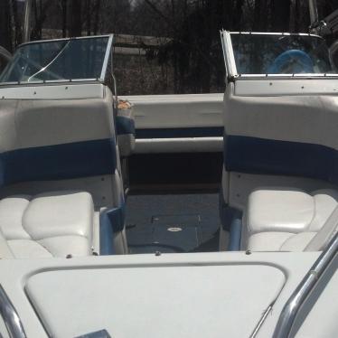 1996 Crownline 266 br