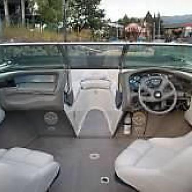 2000 Crownline 192 bowrider