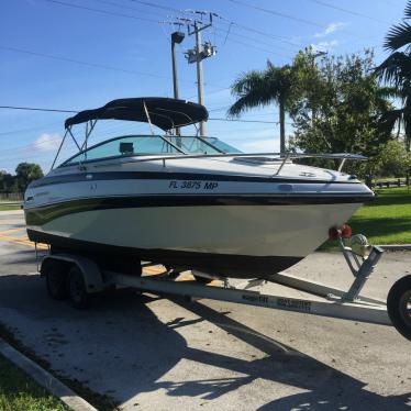 2004 Crownline 220