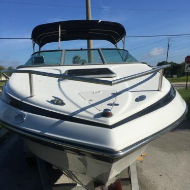 2004 Crownline 220