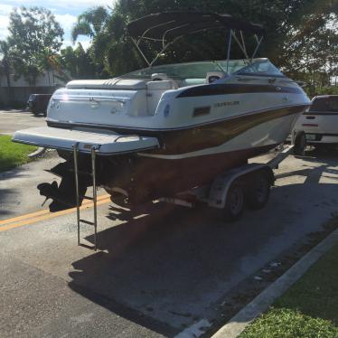 2004 Crownline 220