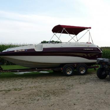 1999 Crownline 212 deckboat