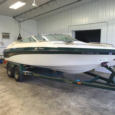 1999 Crownline bowrider 202