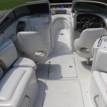 2003 Crownline br270