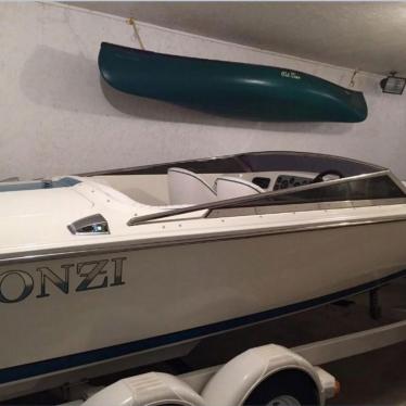 1997 Donzi classic 22