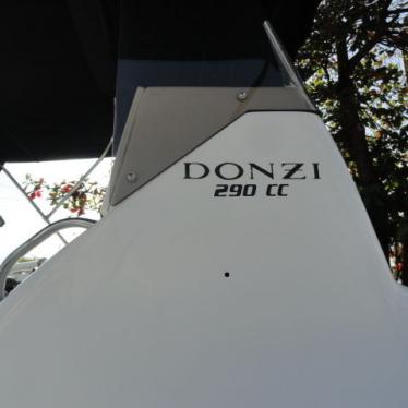 2005 Donzi 290