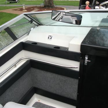 1985 Formula f242ls