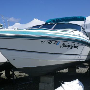 1997 Formula 2270 bow rider