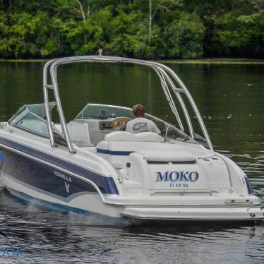 2006 Formula 260 bowrider