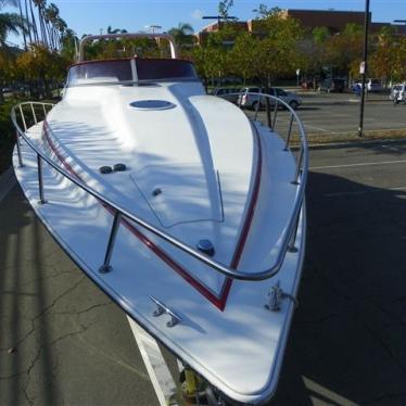 2002 Fountain express cruiser