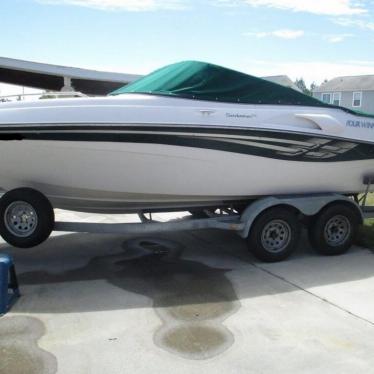 2000 Four Winns sundowner 215