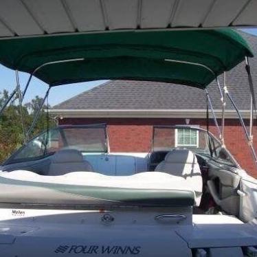 2000 Four Winns sundowner 215