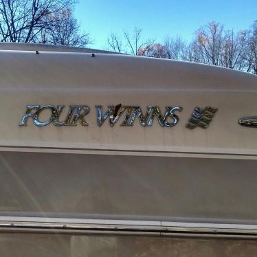 2004 Four Winns