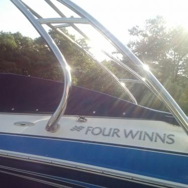 2008 Four Winns h220