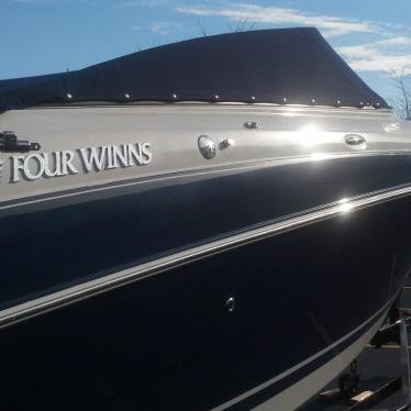 2006 Four Winns 260