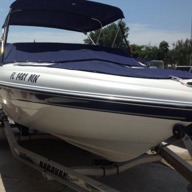 2004 Four Winns 180 freedom