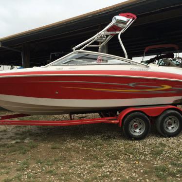 2005 Four Winns 200 horizon w/wakeboard tower