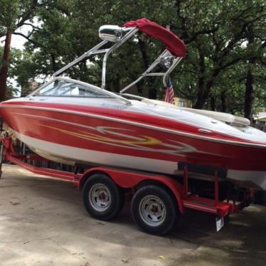 2005 Four Winns 200 horizon w/wakeboard ski tower