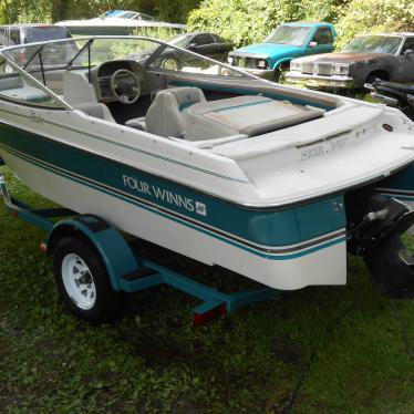 1994 Four Winns 170 freedom