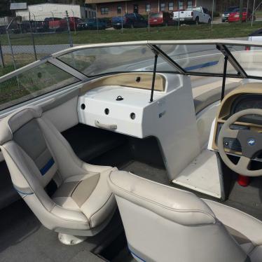 1994 Four Winns horizon bow rider