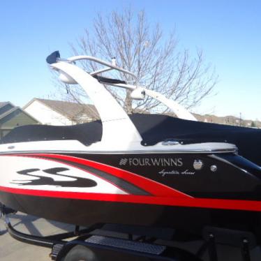 2012 Four Winns h210ss