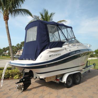 2006 Four Winns 258 vista