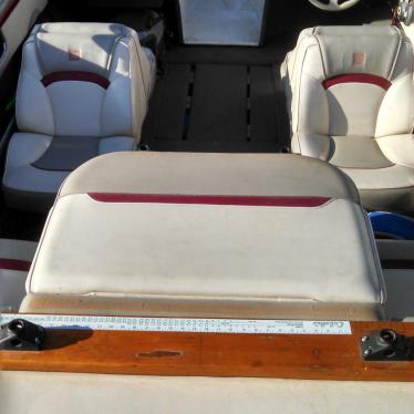 1994 Four Winns inboard