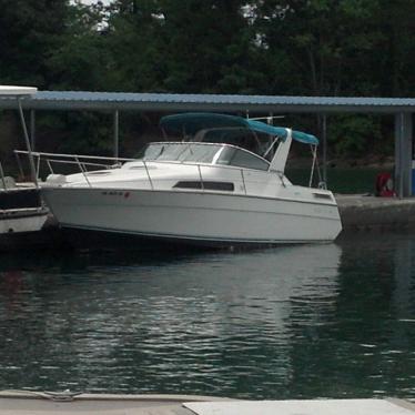 1992 Four Winns 285 express cruiser