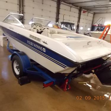 1993 Four Winns freedom 180