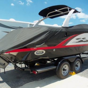 2013 Four Winns horizon h260