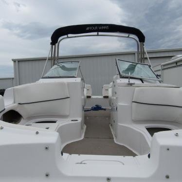 2007 Four Winns 244 deck boat