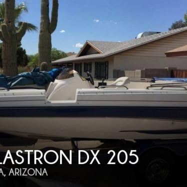 2006 Glastron dx 205