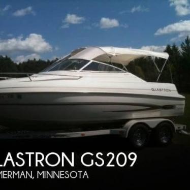 2004 Glastron gs209