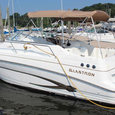 2004 Glastron gs249 sport cruiser