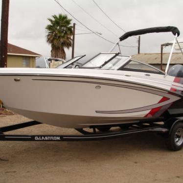 2012 Glastron gts200br