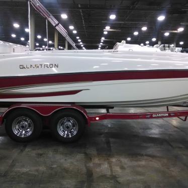 2005 Glastron ds 215